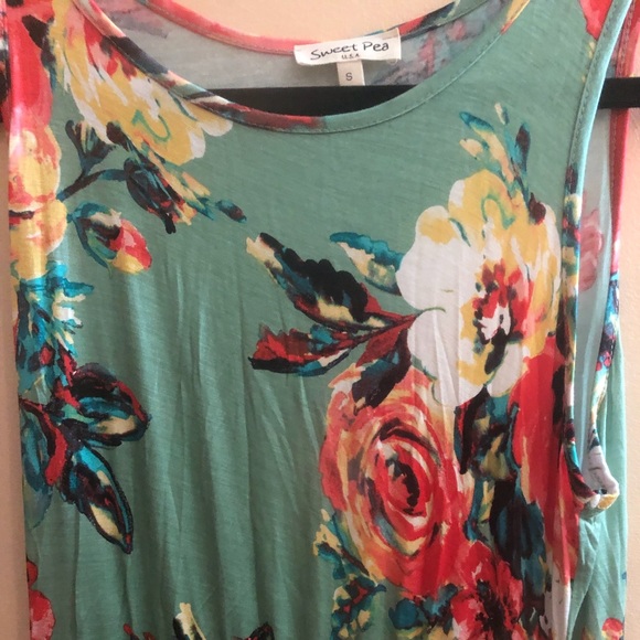 Floral dress - Picture 2 of 3